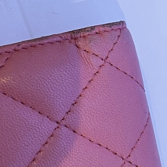 CHANEL *LIMITED EDITION* Quilted Calfskin/Lambskin Leather Cardholder, Wallet - Picture 8 of 16